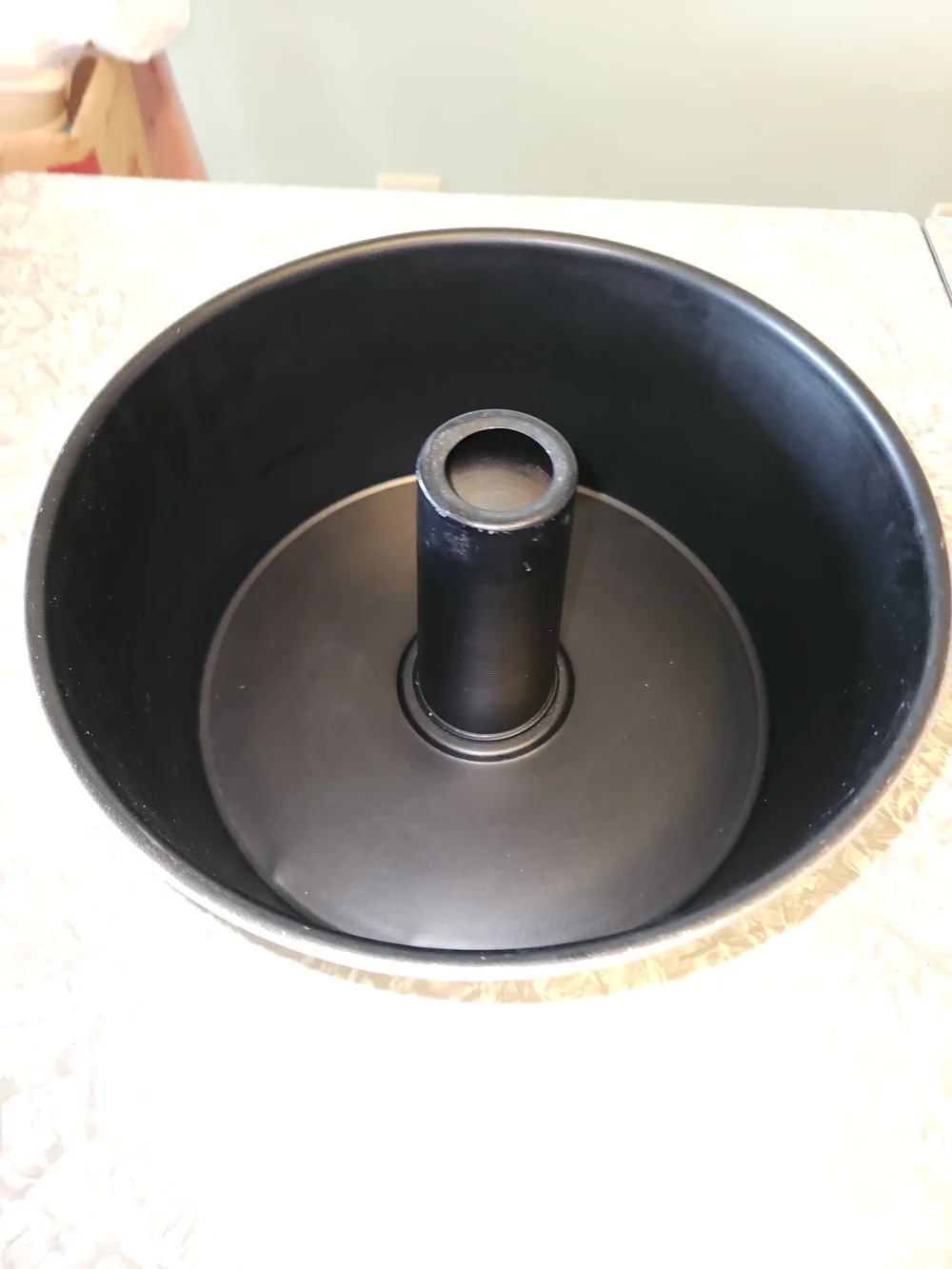 Source Unknown Two-Tone Angel Food Tube Pan - Black Interior, Silver Exterior